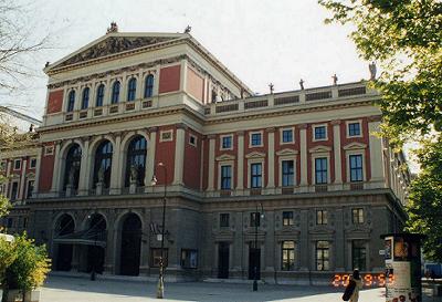 樂友協会の外観