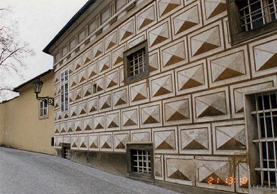 �x���G�̐Ε�